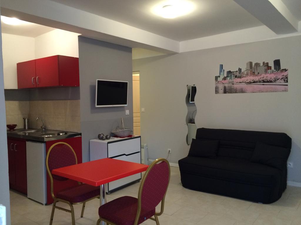 Jolie Appartement, L'Enclave Des Secrets Л'Іль-сюр-ла-Сорг Номер фото